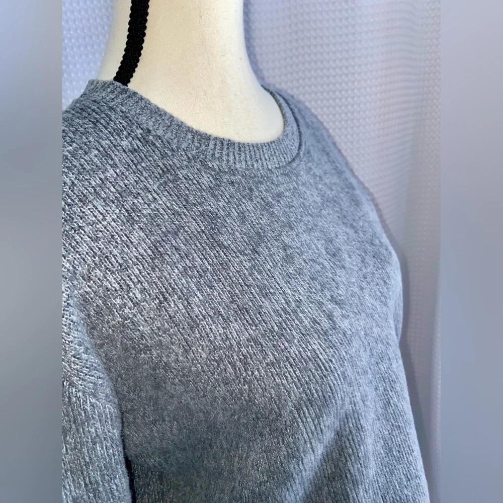 Women’s ZARA loose fit Pull over stretchy gray ribbed cropped sweater size small - Picture 2 of 12
